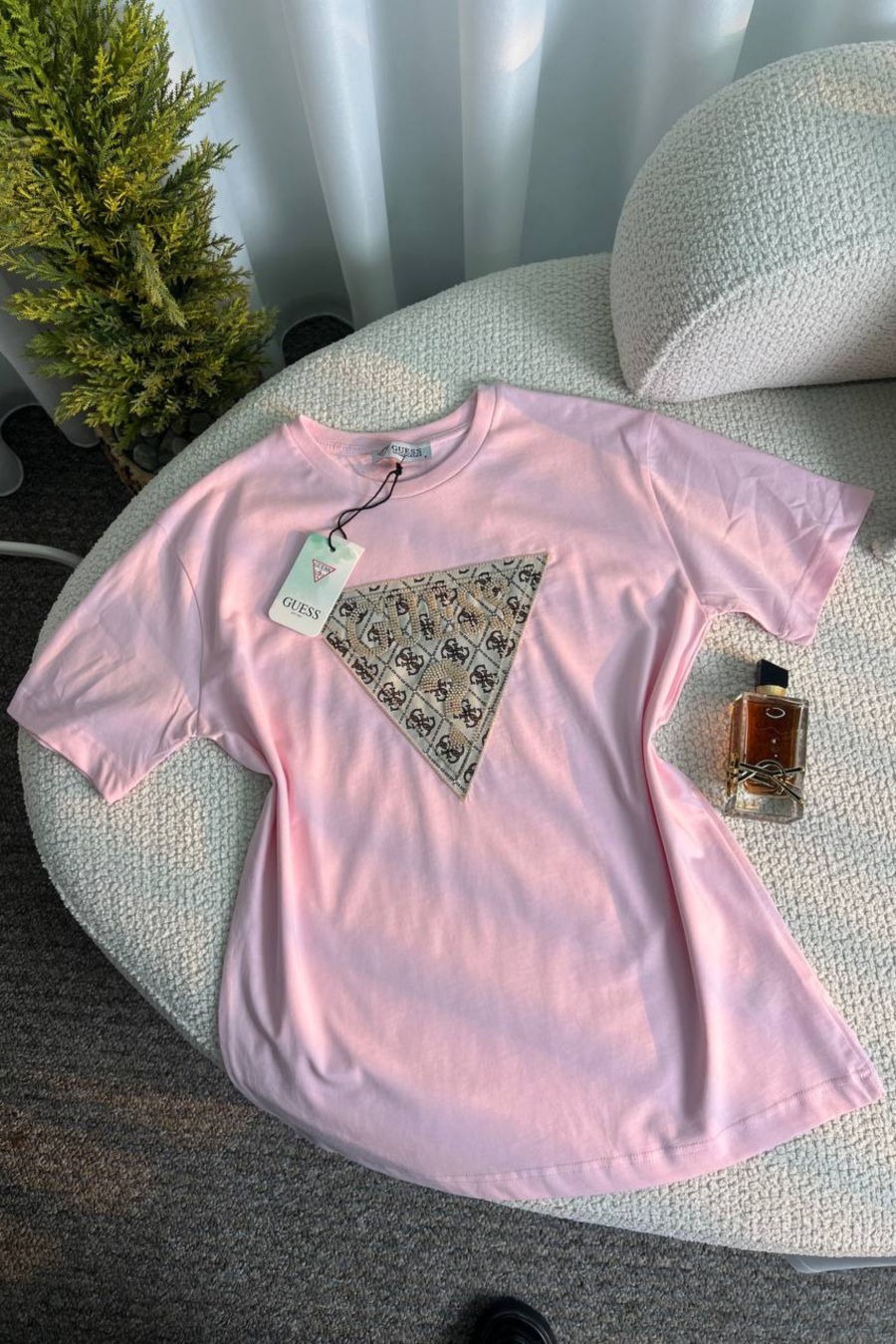 تي شيرت Guess